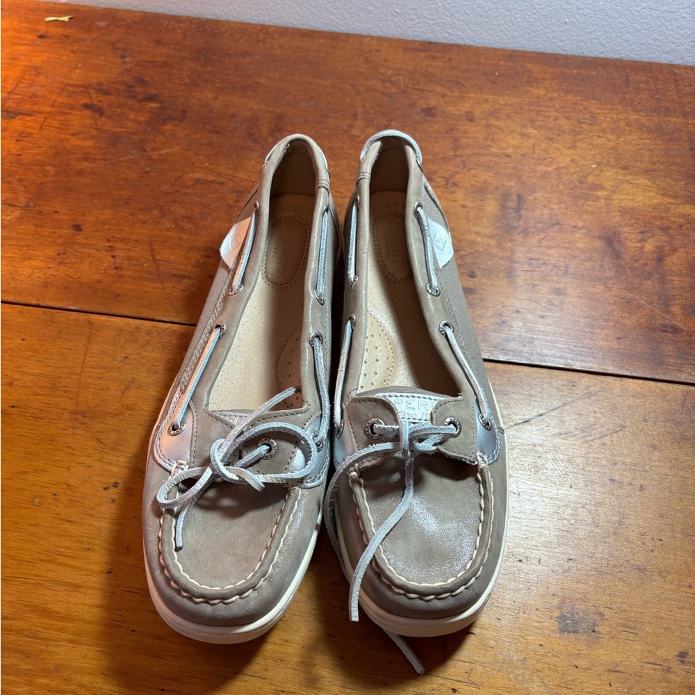 Sperry Women's Brown and Cream Loafers